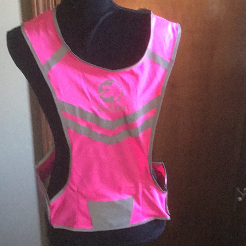 EVOLIKE. Pink reflector vest medium. NWOT - Picture 2 of 3